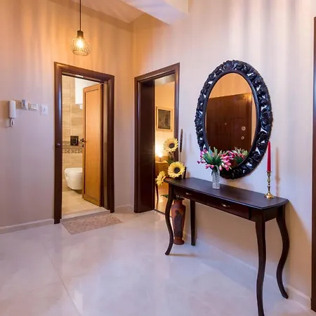 Sea Garden - First Line & Free Parking Apartment