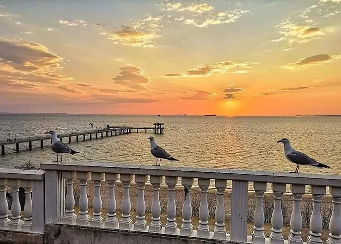 Sea Garden - First Line & Free Parking Бургас